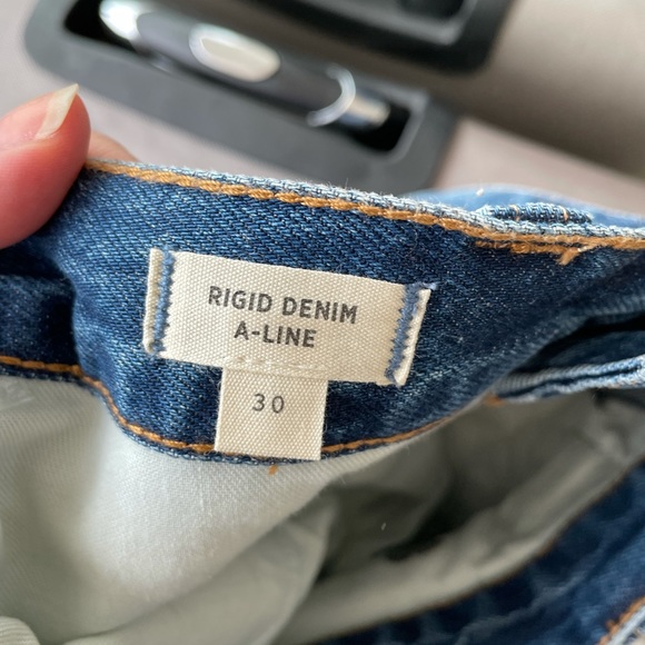 NWOT Madewell Rigid Denim Straight Mini Skirt: Destructed Edition Size 30 - Picture 12 of 13